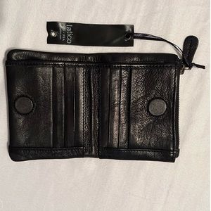Latico Leathers women’s Bettina black leather wallet new